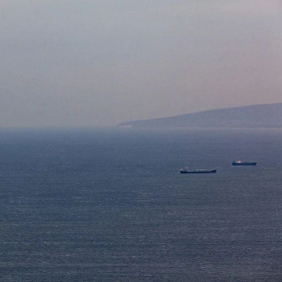 突发！美军4艘舰船遭袭