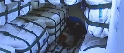 太空开箱视频来了！神十九航天员乘组开始“拆快递”