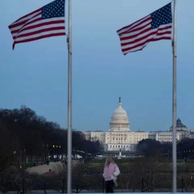 美学者：是时候不再坚持“美国全球第一”吗？