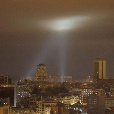 德国防长突访乌克兰