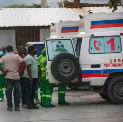 两名记者在太子港被打死