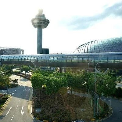 印度航班遭炸弹威胁，新加坡战机护送