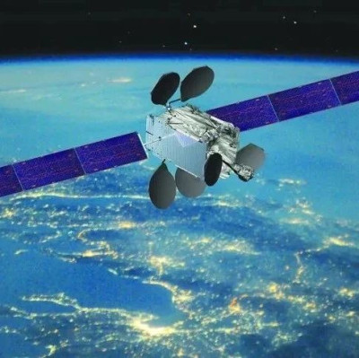 卫星突然解体！