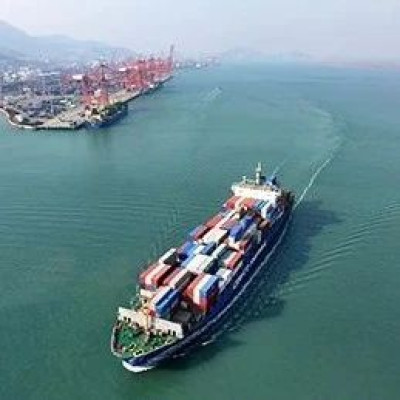 美媒圣诞节也没闲着：看看中美这对比趋势…