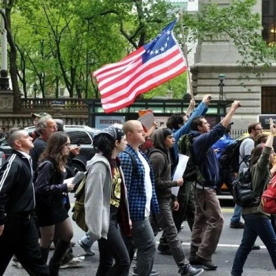 张维为对话希腊前财长：谈谈资本主义的未来