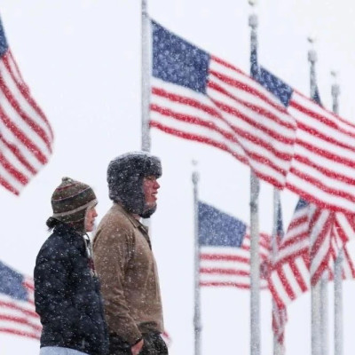 美国多州进入紧急状态