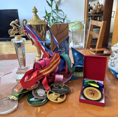 一场骑友间隔空冲突，引发的侮辱罪判罚