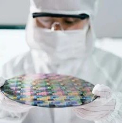 临近卸任，美商务部长：对华芯片禁令是