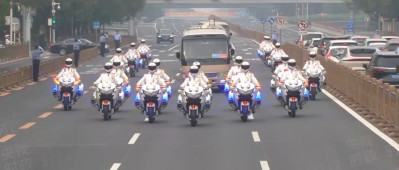 独家视频 | 最高礼遇，致敬功勋！