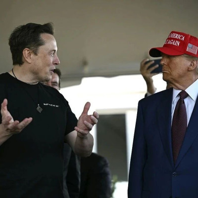 争议声中，特朗普力挺马斯克