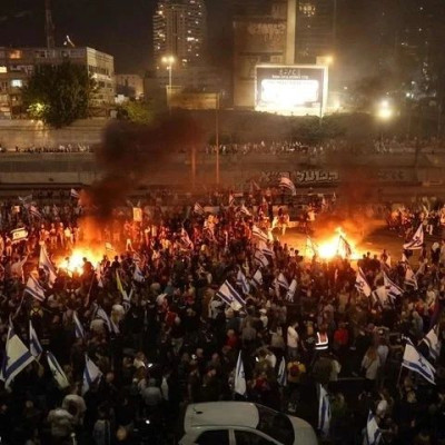 以色列爆发大规模抗议