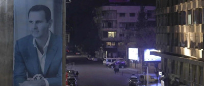 总统逃离、首都易手，叙利亚一夜变天