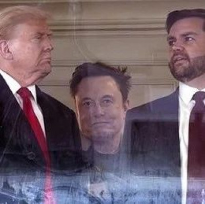 马斯克骂了一整天，美国政府要关门了？