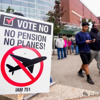 当厨房的几口锅都起火时，波音手头的锅盖根本不够用