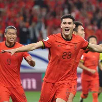 世预赛国足2:1战胜印尼队
