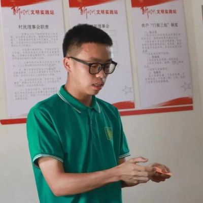 00后大学生钟国庆：为自己叫“国庆”而自豪