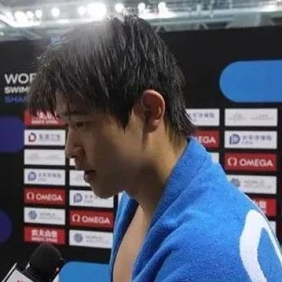 0.03秒之差获亚军，潘展乐赛后回应