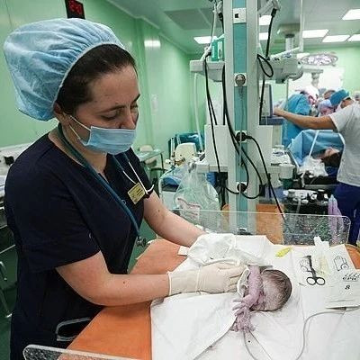 全部赞成通过！俄立法禁止宣传不生孩子