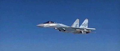 习近平主席专机抵达喀山 俄罗斯战机升空护航