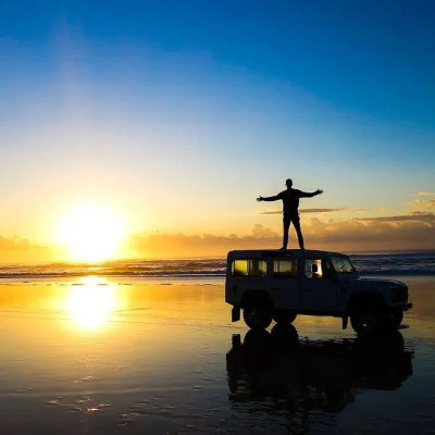 20万的路虎，让「成功男人」自卑了