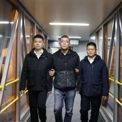 姜鹏举，被遣返回国！