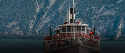 美国富豪「避难所」，被中国人偷家了