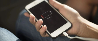 你的手机电池可能正在“漏气”，难怪越来越不耐用