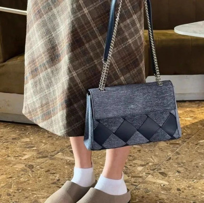 后悔买早了，国际奢牌清货，吊牌2000+的女包，全场119起甩！