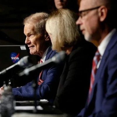 又双叒叕推迟，NASA仍较劲：要比中国早一步登月