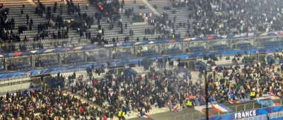 马克龙在现场，突然打起来了