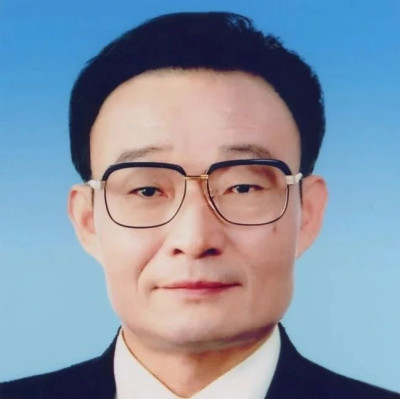 吴邦国同志生平