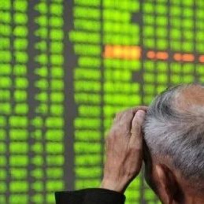 A股三大指数均跌超3%：沪指失守3300点