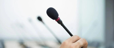 街头散落大量传单称“教授强奸女学生”，广西大学通报