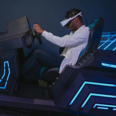 推出自研低眩晕动感XR座椅，ShallxR获千万元级别融资丨早起看早期