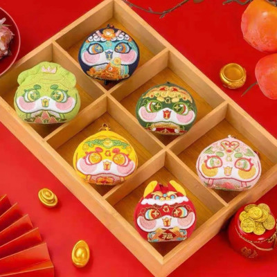 蛇盘兔，辈辈富