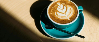 使用致癌溶剂，无咖啡因的咖啡还安全吗？