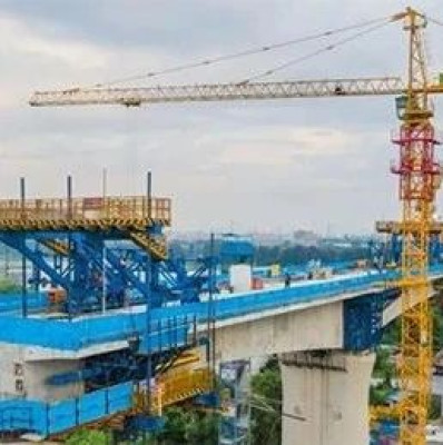 凌晨通报！铁路施工现场地面坍塌，13人失联