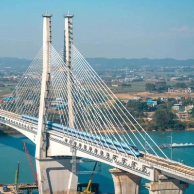 时速350公里，这条高铁即将开通！