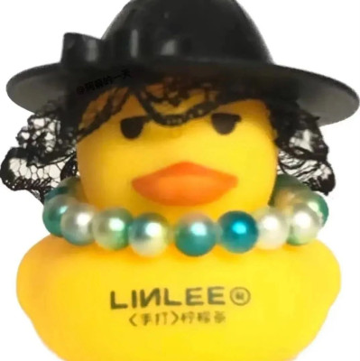 一线年轻人，流行去奶茶咖啡店「收破烂」？