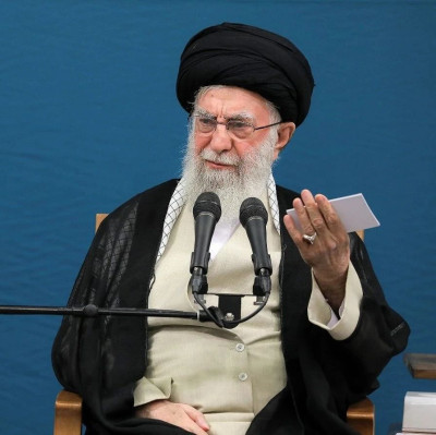 哈梅内伊：为纳斯鲁拉哀悼5天