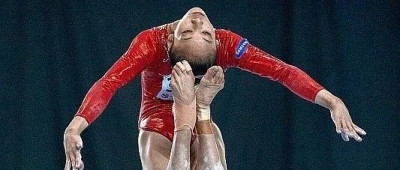 吴柳芳有没有擦边的权利？