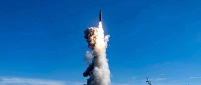 火箭军发射的洲际弹道导弹什么样？现场图来了