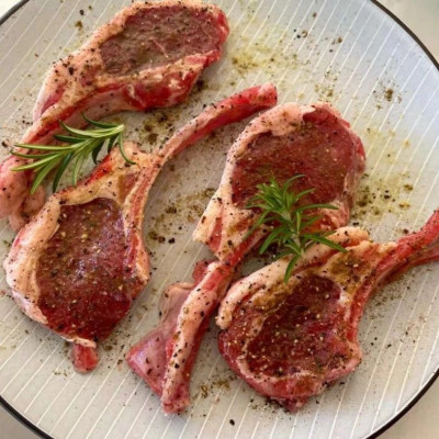 不用出门就能吃到正宗的新西兰进口羊排，饭桌硬菜全靠它镇场