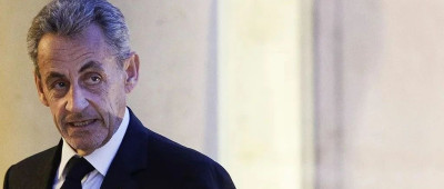 萨科齐，被判刑3年