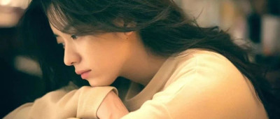 “不要让孩子穿别人的旧衣服”