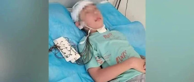 12岁男孩被同学打致重度智能减退，父亲发声