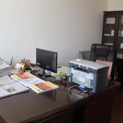 两名在编人员无故离岗超15天，官方回应