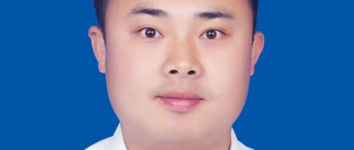 生于1990年，肖义被查