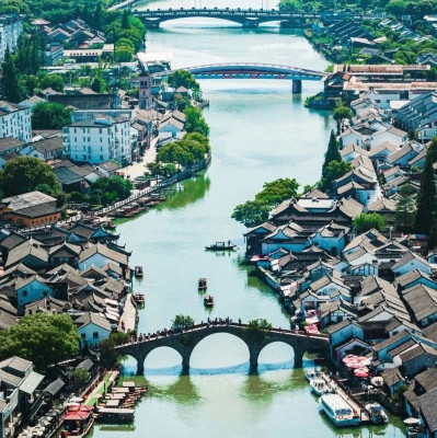 慢下来的朱家角：长街三里听曲，烟火千家吃茶