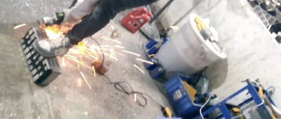 “打粉时无法控制，我们也怕着火爆炸”｜暗访动力电池回收乱象